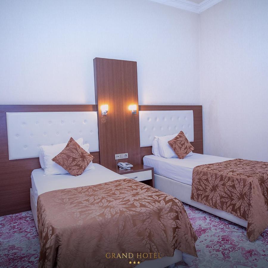 Grand Nakhchivan Hotel ภายนอก รูปภาพ