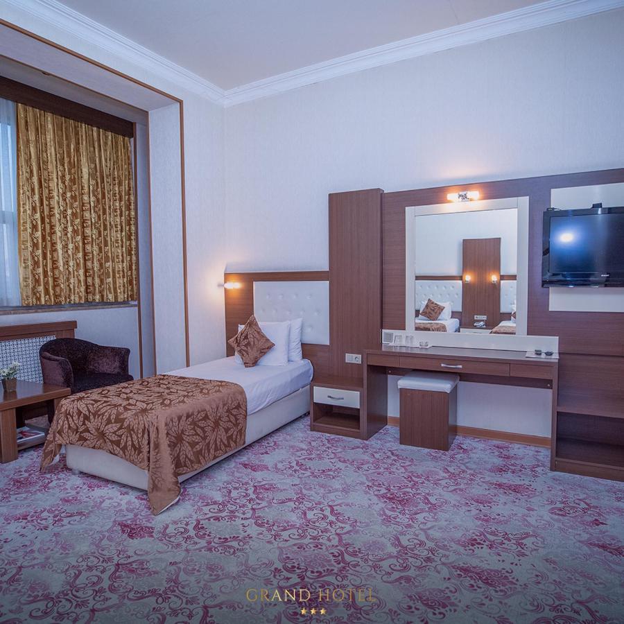 Grand Nakhchivan Hotel ภายนอก รูปภาพ