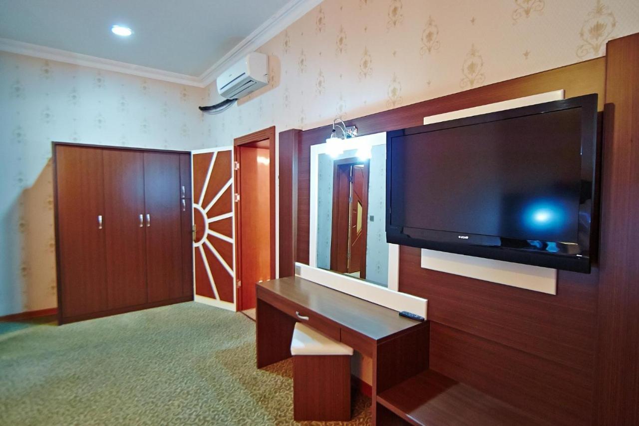 Grand Nakhchivan Hotel ภายนอก รูปภาพ