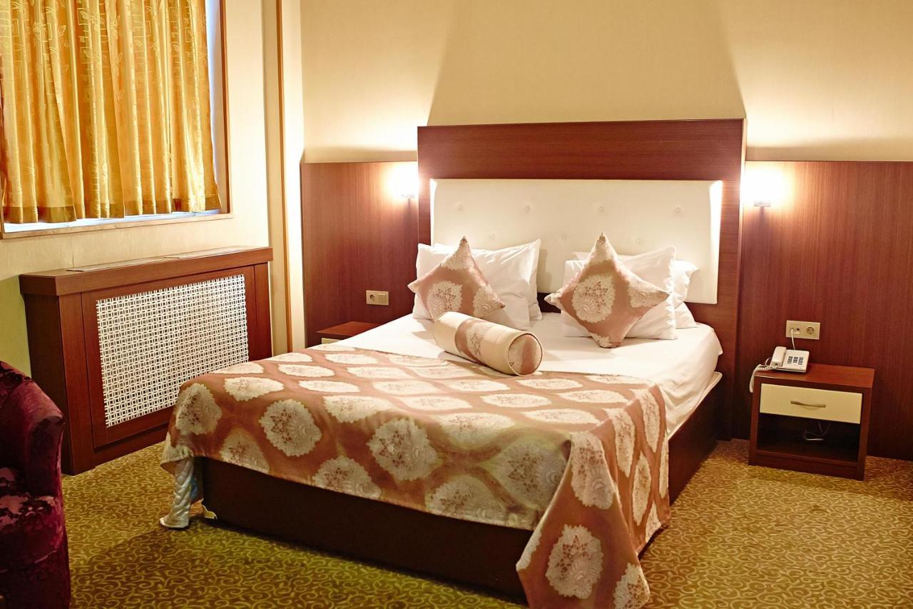 Grand Nakhchivan Hotel ภายนอก รูปภาพ