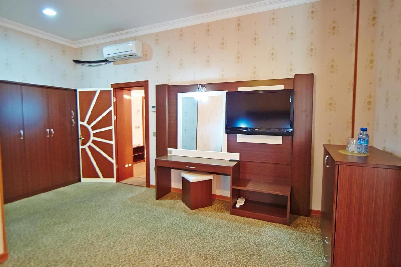 Grand Nakhchivan Hotel ภายนอก รูปภาพ