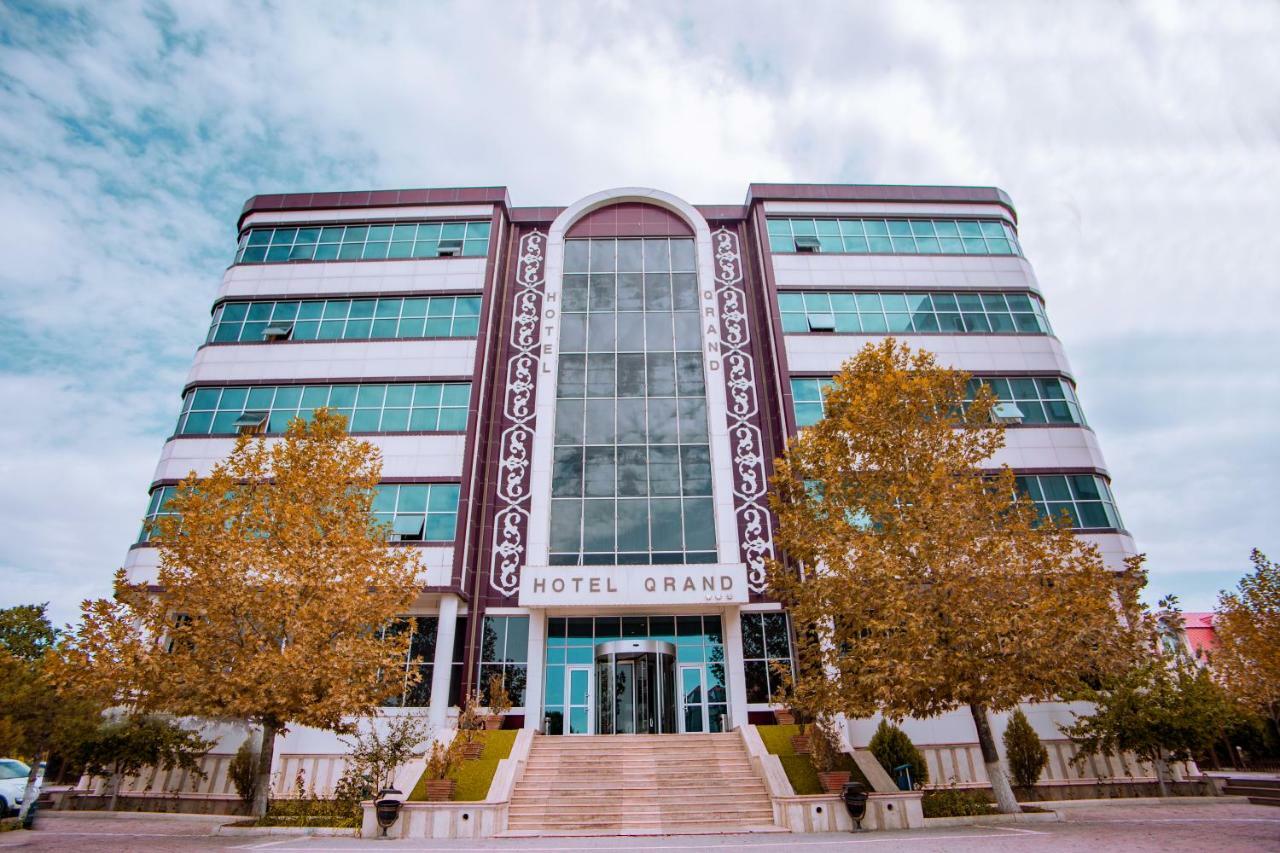 Grand Nakhchivan Hotel ภายนอก รูปภาพ