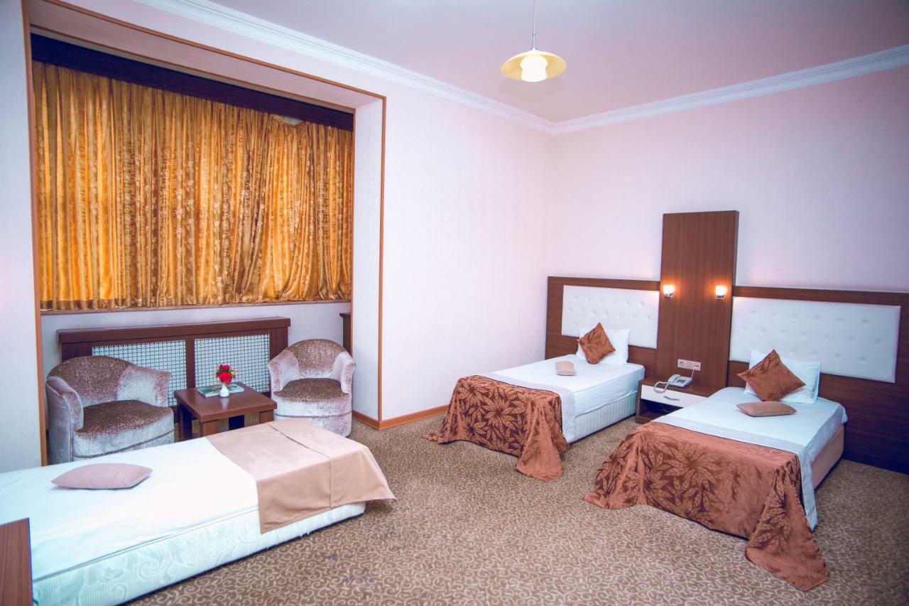 Grand Nakhchivan Hotel ภายนอก รูปภาพ