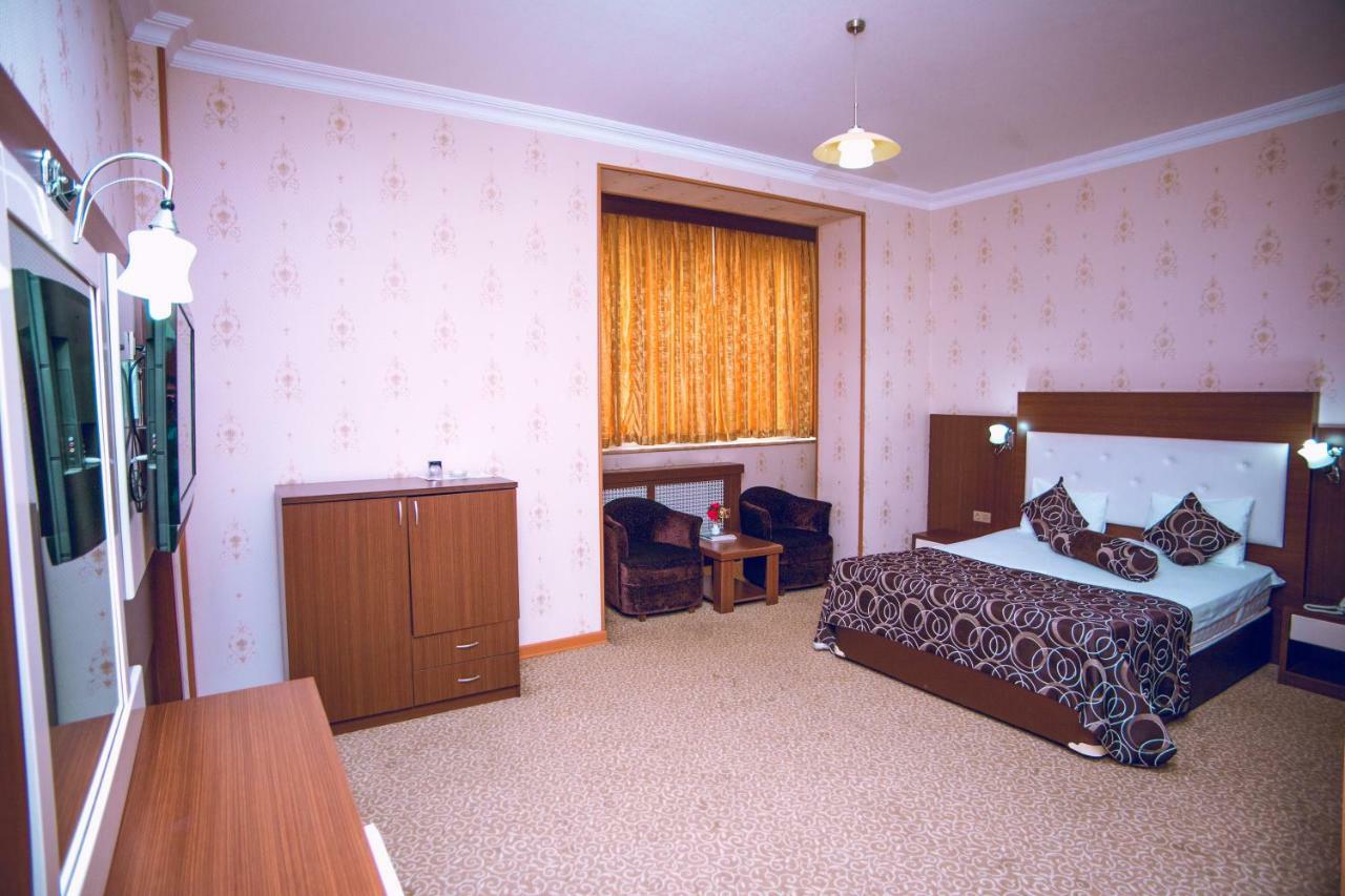 Grand Nakhchivan Hotel ภายนอก รูปภาพ
